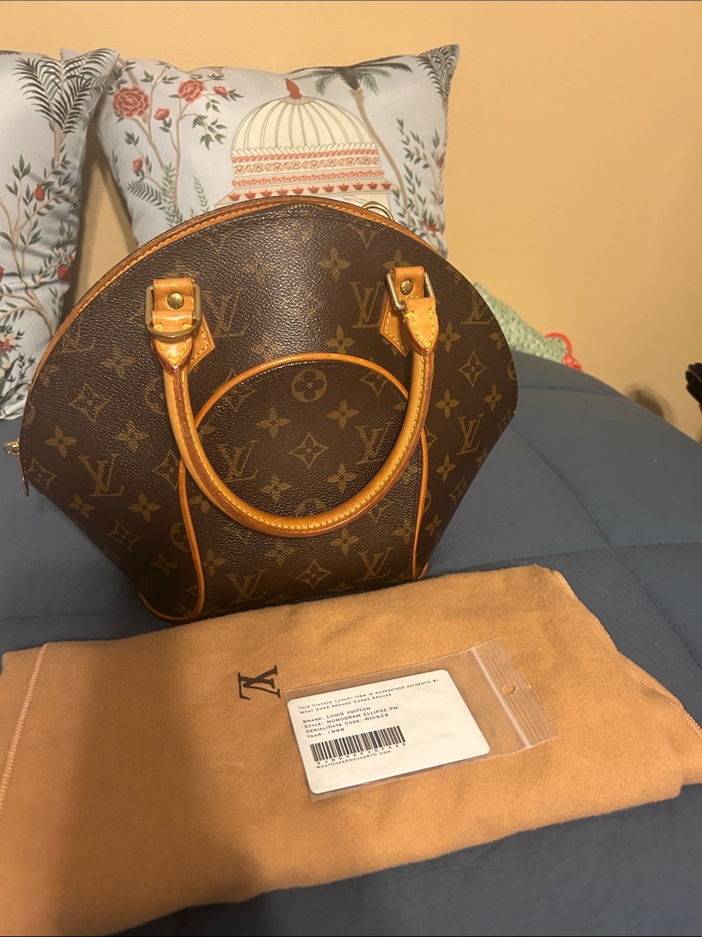 Louis Vuitton Ellipse PM.